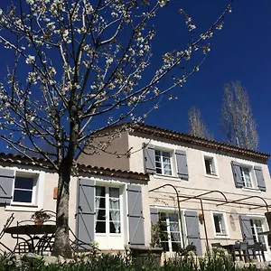 La Maison Du Bonheur Couette-café Contes (Alpes-Maritimes)
