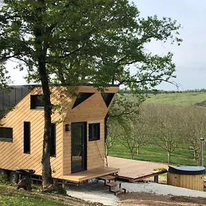 Tiny House Et Bain Nordique à La Ferme Couette-café Cuzance